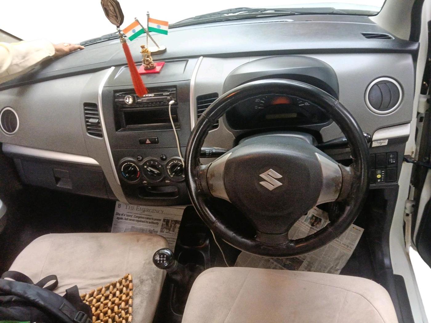 2012 Maruti Wagon R 1.0 LXI CNG, CNG, Manual, 1,04,923 km, interior