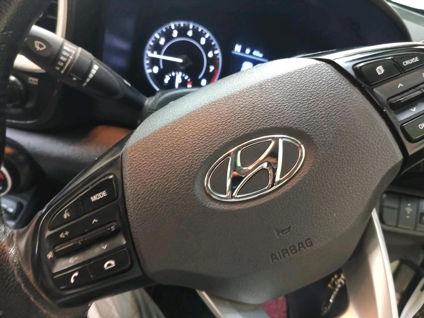 2022 Hyundai VENUE SX 1.0 TURBO IMT, Petrol, Manual, 50,666 km, interior