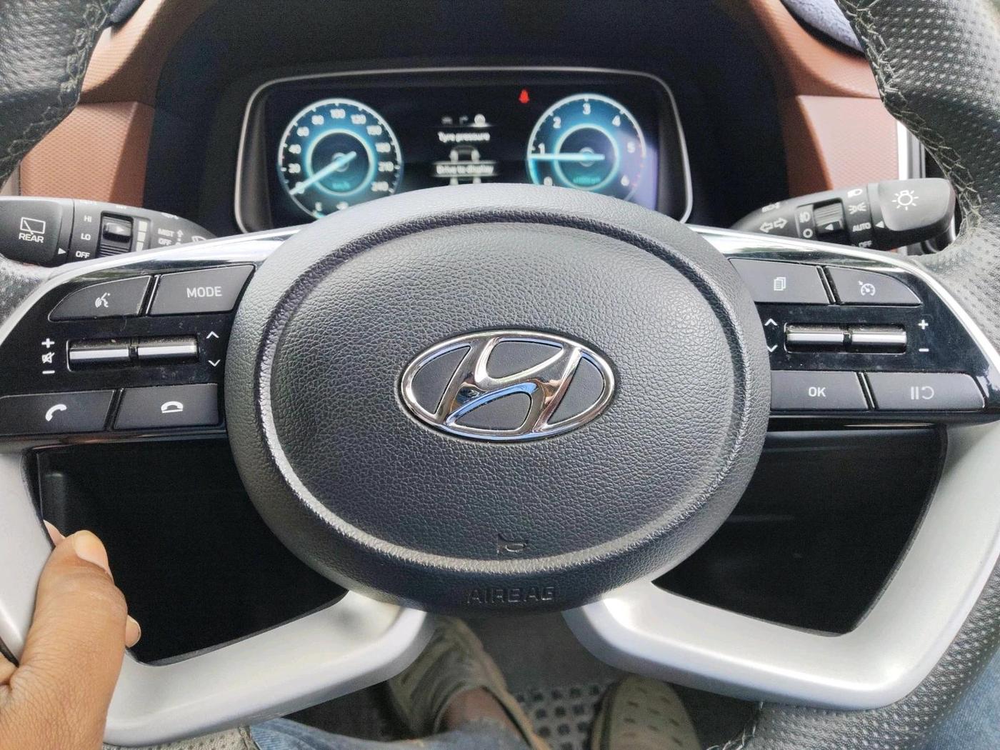 2021 Hyundai ALCAZAR PLATINUM 1.5 MT 7STR, Diesel, Manual, 70,800 km, interior