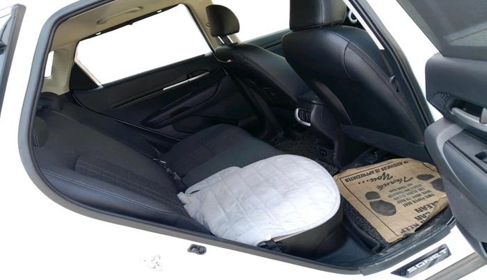 2024 KIA SONET HTK PLUS 1.0 TURBO PETROL IMT, Petrol, Manual, 13,472 km, interior