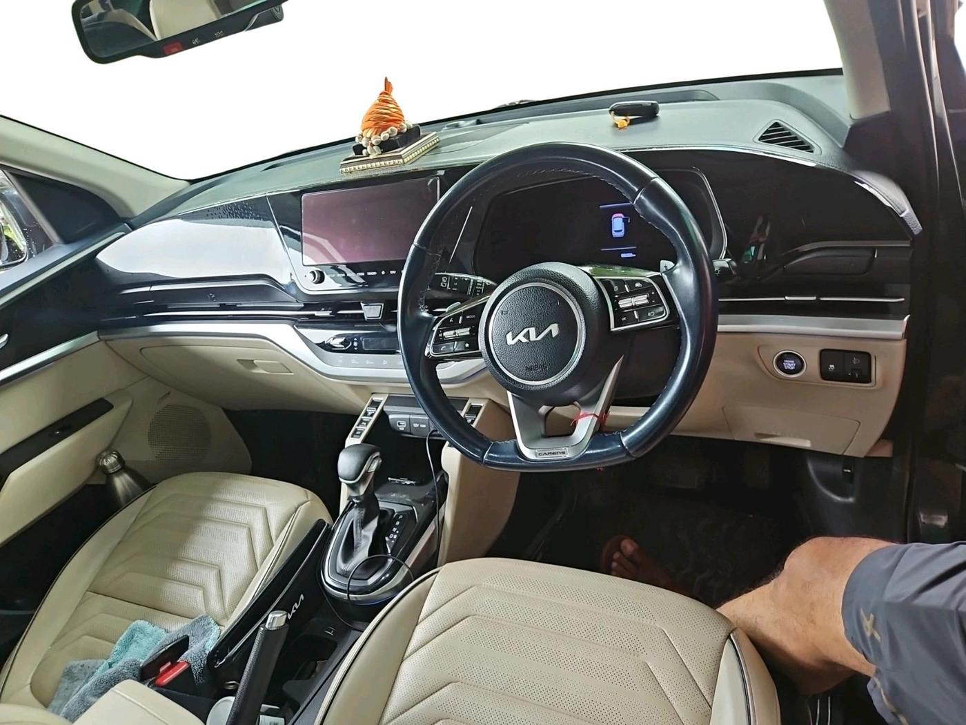 2022 KIA CARENS LUXURY PLUS 1.5 DIESEL AT 7 STR, Diesel, Automatic, 88,288 km, interior
