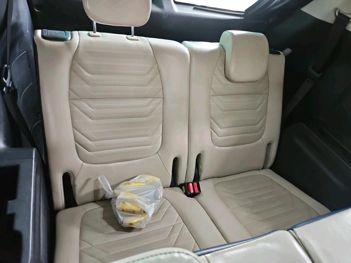 2022 KIA CARENS LUXURY PLUS 1.5 DIESEL AT 7 STR, Diesel, Automatic, 88,288 km, interior