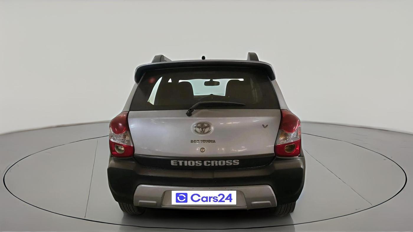 2015 Toyota Etios CROSS 1.5 V, Petrol, Manual, 1,46,251 km, exterior