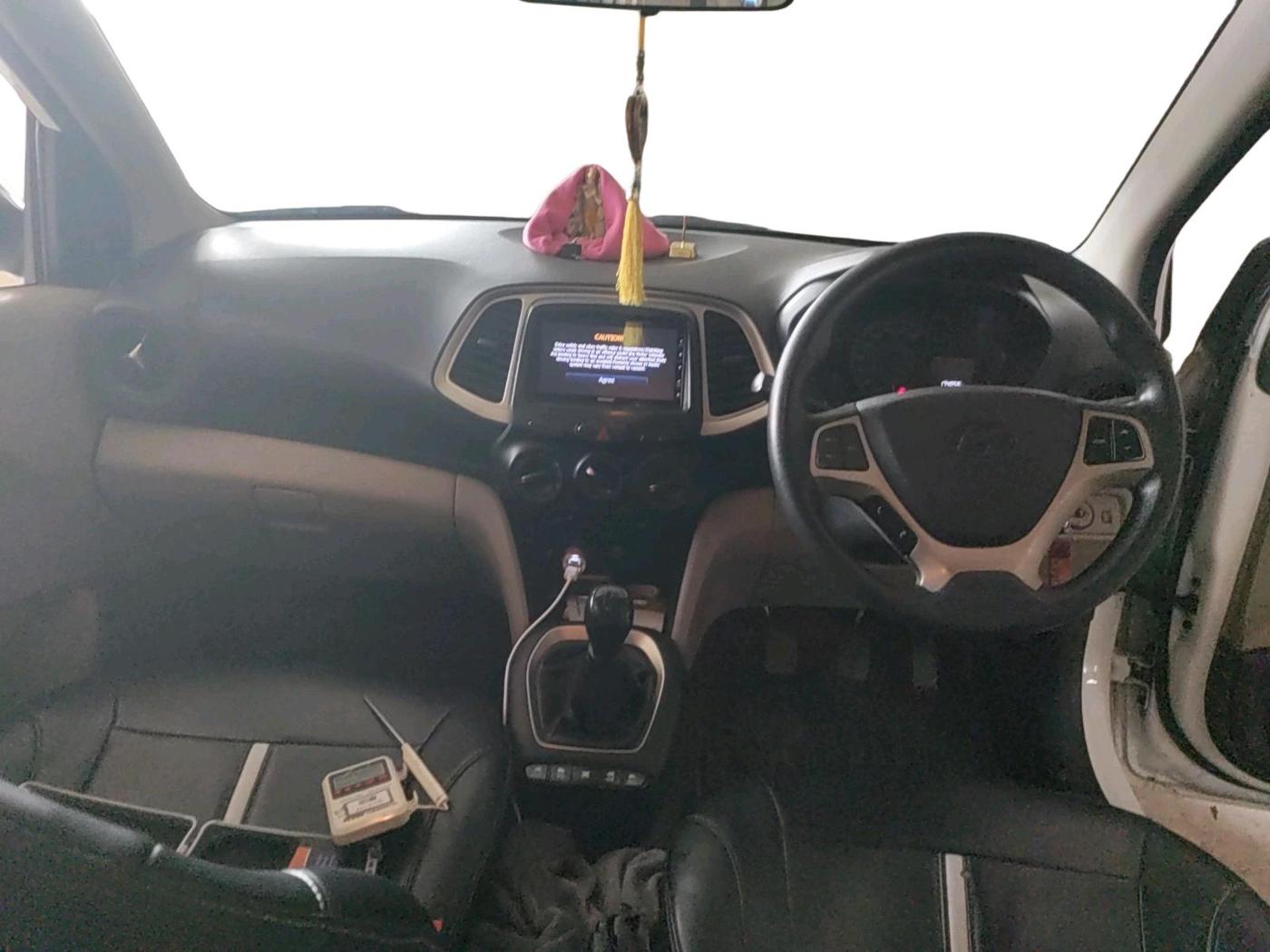 2021 Hyundai NEW SANTRO SPORTZ EXECUTIVE MT CNG, CNG, Manual, 1,74,058 km, interior