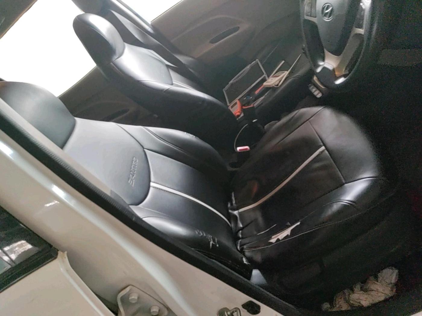 2021 Hyundai NEW SANTRO SPORTZ EXECUTIVE MT CNG, CNG, Manual, 1,74,058 km, interior