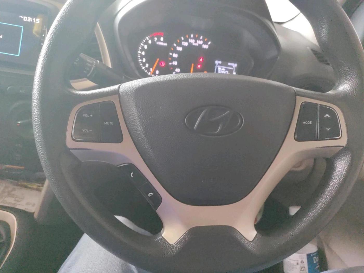 2021 Hyundai NEW SANTRO SPORTZ EXECUTIVE MT CNG, CNG, Manual, 1,74,058 km, interior