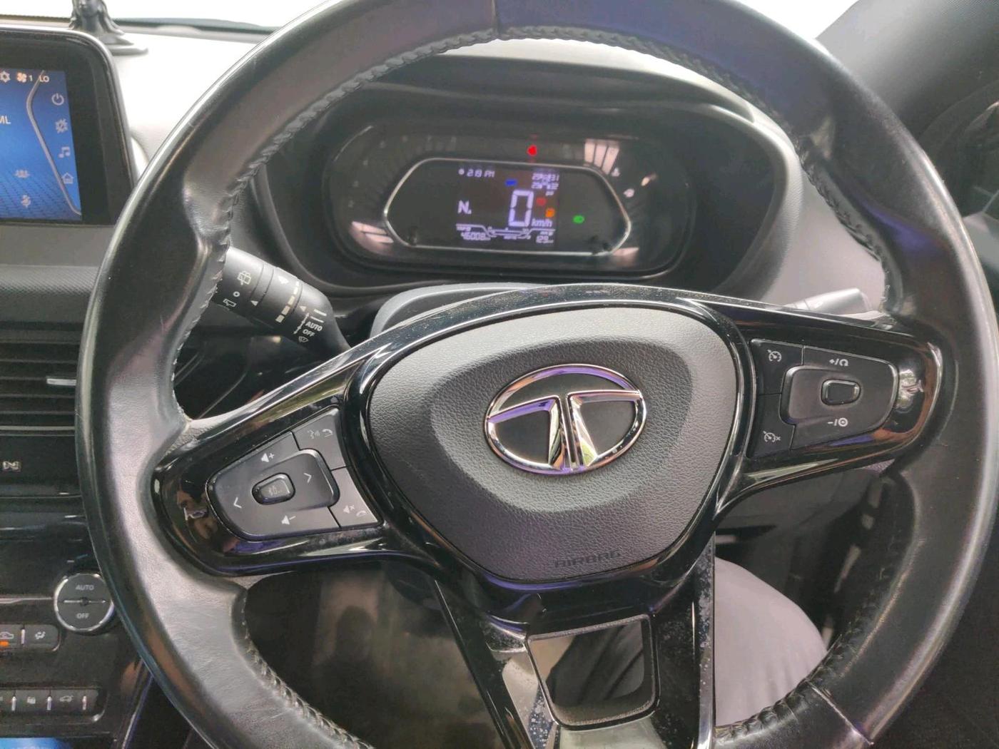2021 Tata NEXON XZA PLUS (O) DIESEL DARK EDITION, Diesel, Automatic, 52,915 km, interior