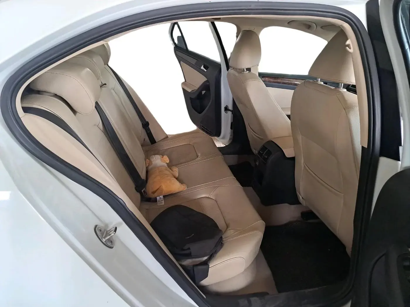 2015 Volkswagen Jetta HIGHLINE TDI AT, Diesel, Automatic, 60,250 km, interior