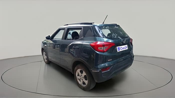 2023 Mahindra XUV300 W6 1.2 PETROL AMT, Petrol, Automatic, 25,928 km, exterior