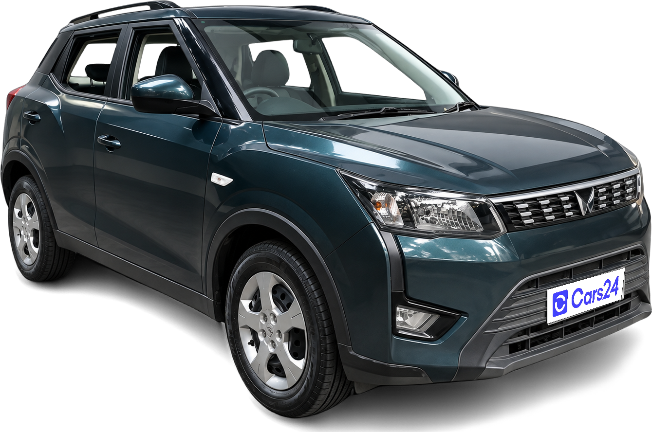2023 Mahindra XUV300 - SUV - Petrol - Automatic - ₹9.30 lakh
