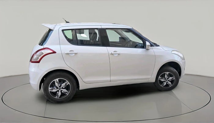2014 Maruti Swift VXI, CNG, Manual, 1,45,419 km, exterior