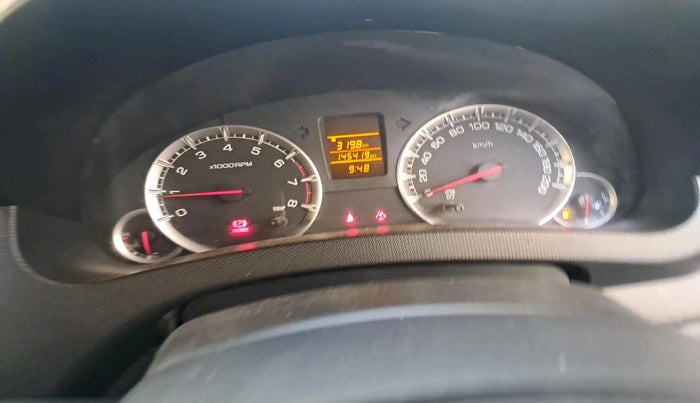 2014 Maruti Swift VXI, CNG, Manual, 1,45,419 km, interior