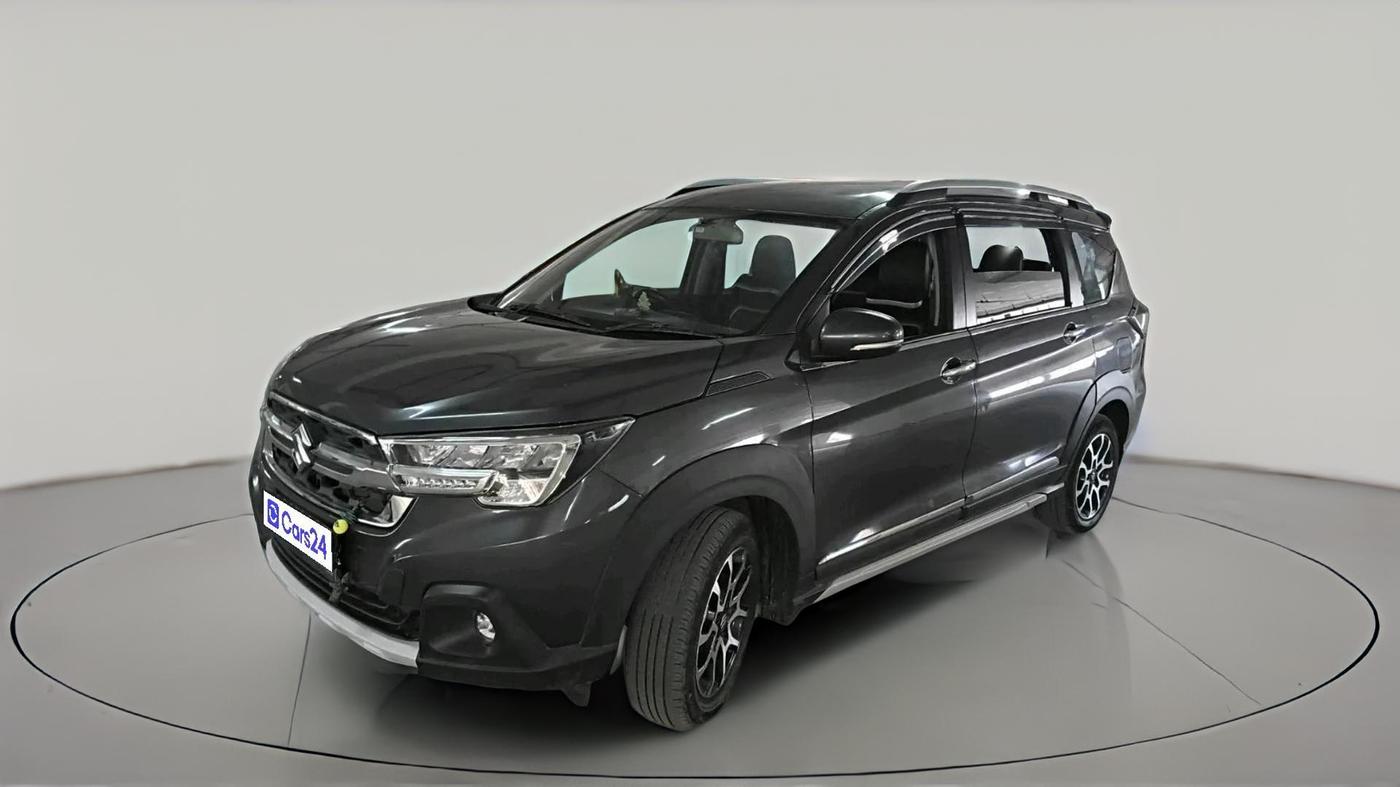 2025 Maruti XL6 ZETA AT, Petrol, Automatic, 18,804 km, exterior