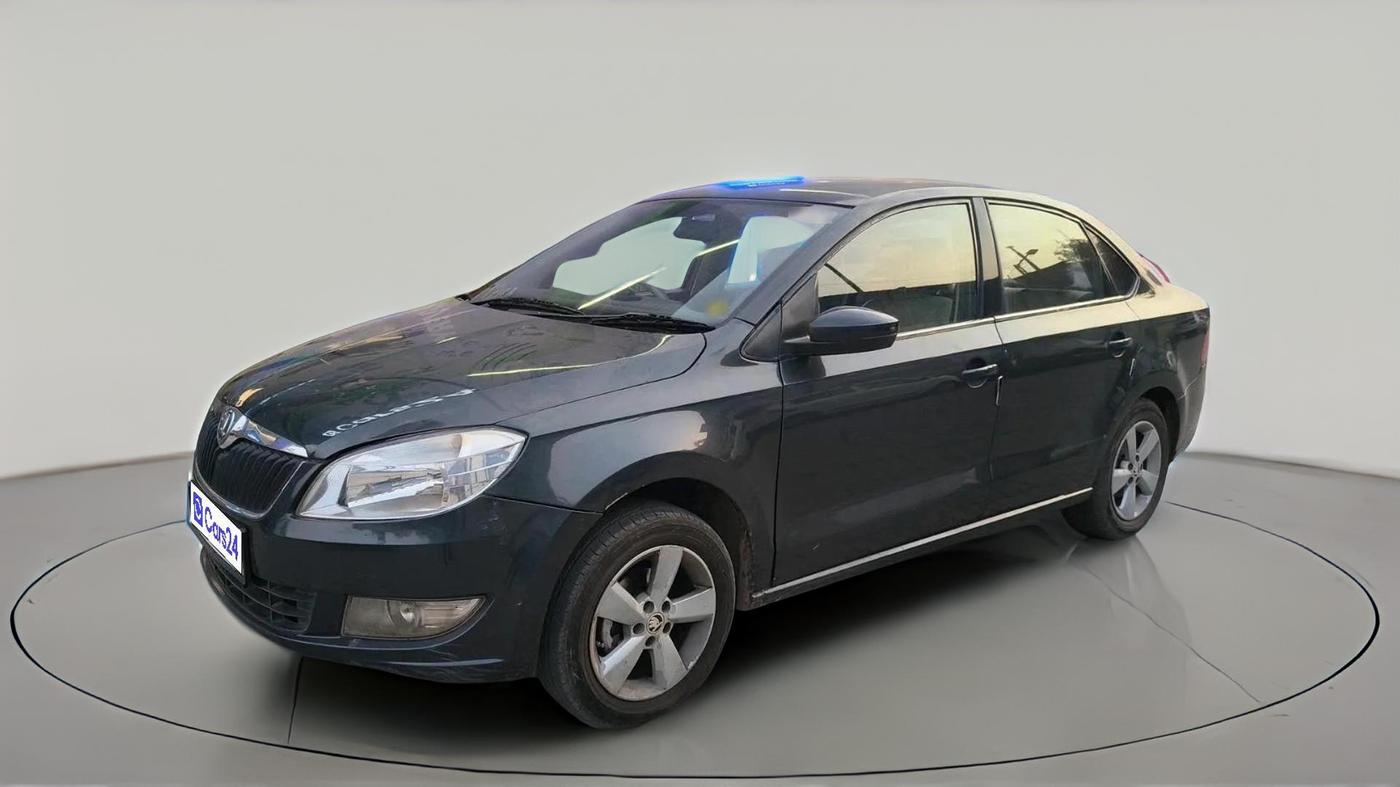 2016 Skoda Rapid AMBITION 1.5 TDI AT, Diesel, Automatic, 1,40,321 km, exterior