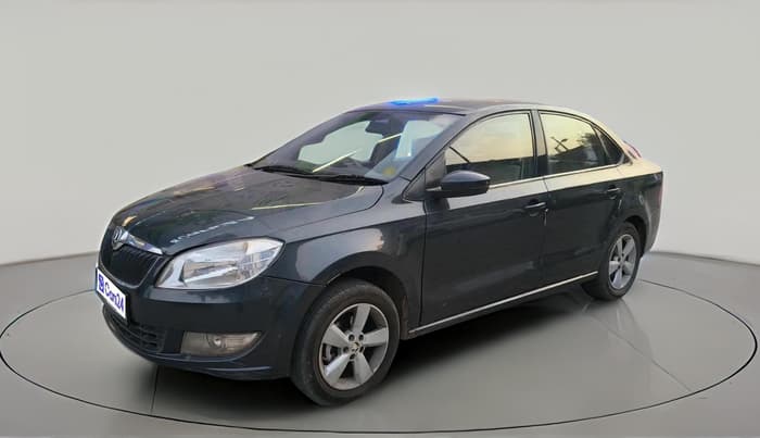 2016 Skoda Rapid AMBITION 1.5 TDI AT, Diesel, Automatic, 1,40,321 km, exterior