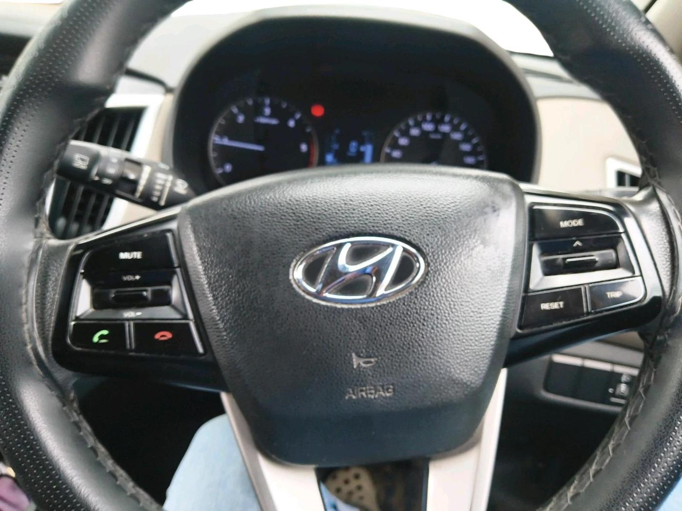 2017 Hyundai Creta SX PLUS 1.6 DIESEL, Diesel, Manual, 1,69,593 km, interior