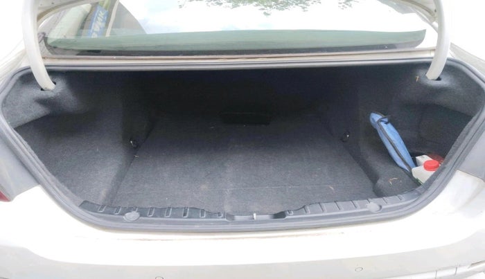 2011 BMW 5 Series 525D 3.0, Diesel, Automatic, 1,01,572 km, exterior