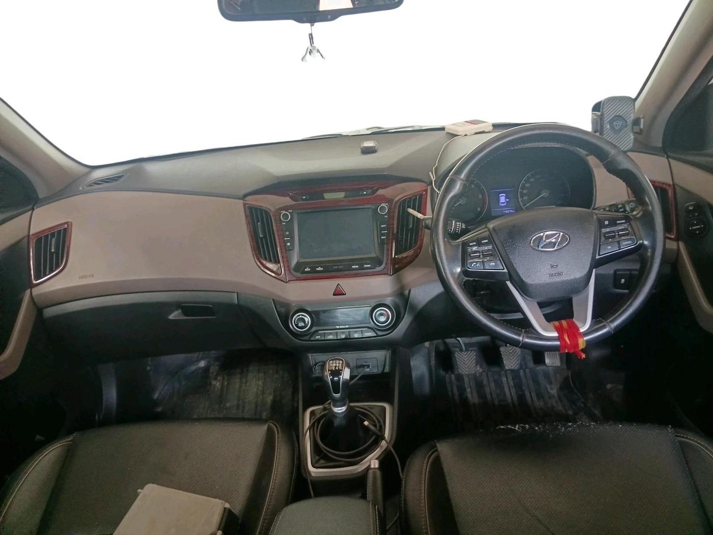 2018 Hyundai Creta SX (O) 1.6 DIESEL, Diesel, Manual, 1,18,219 km, interior