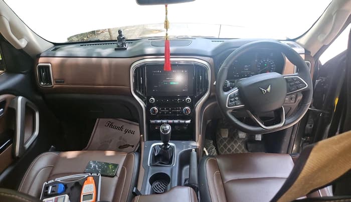 2023 Mahindra SCORPIO-N Z8 L DIESEL MT 2WD 7 STR, Diesel, Manual, 35,436 km, interior