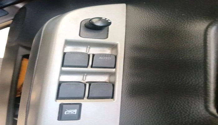 2011 Maruti Wagon R 1.0 VXI, Petrol, Manual, 69,002 km, interior