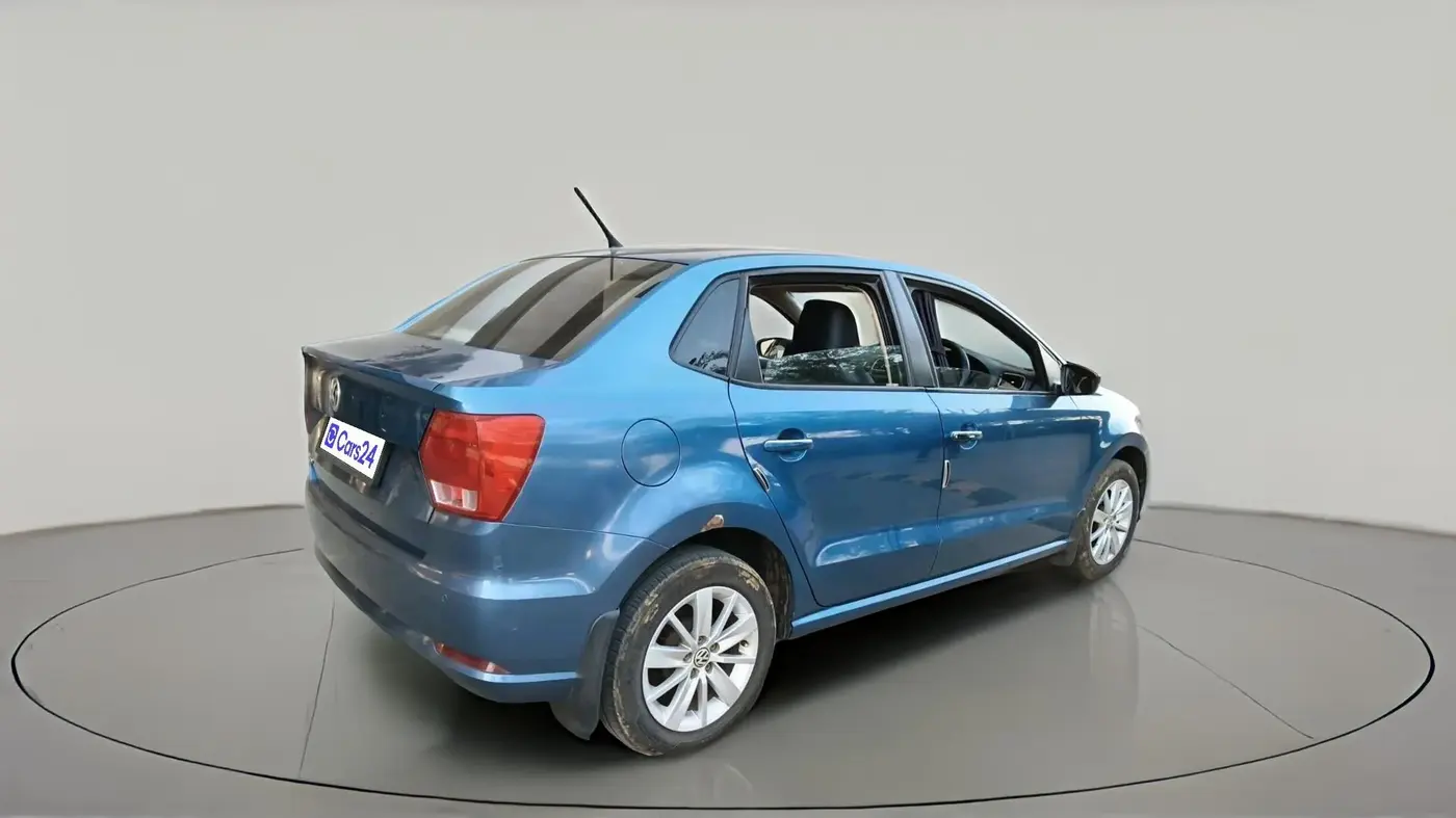 2016 Volkswagen Ameo HIGHLINE1.2L, Petrol, Manual, 74,424 km, exterior