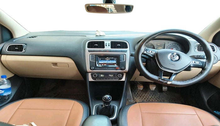 2016 Volkswagen Ameo HIGHLINE1.2L, Petrol, Manual, 74,424 km, interior