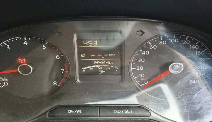 2016 Volkswagen Ameo HIGHLINE1.2L, Petrol, Manual, 74,424 km, interior