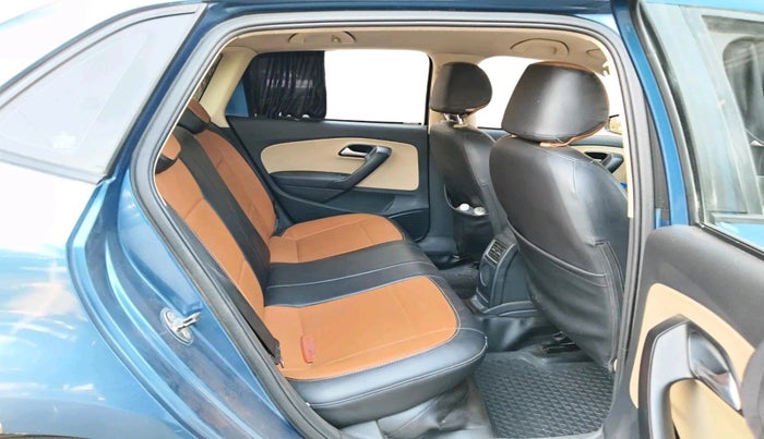 2016 Volkswagen Ameo HIGHLINE1.2L, Petrol, Manual, 74,424 km, interior