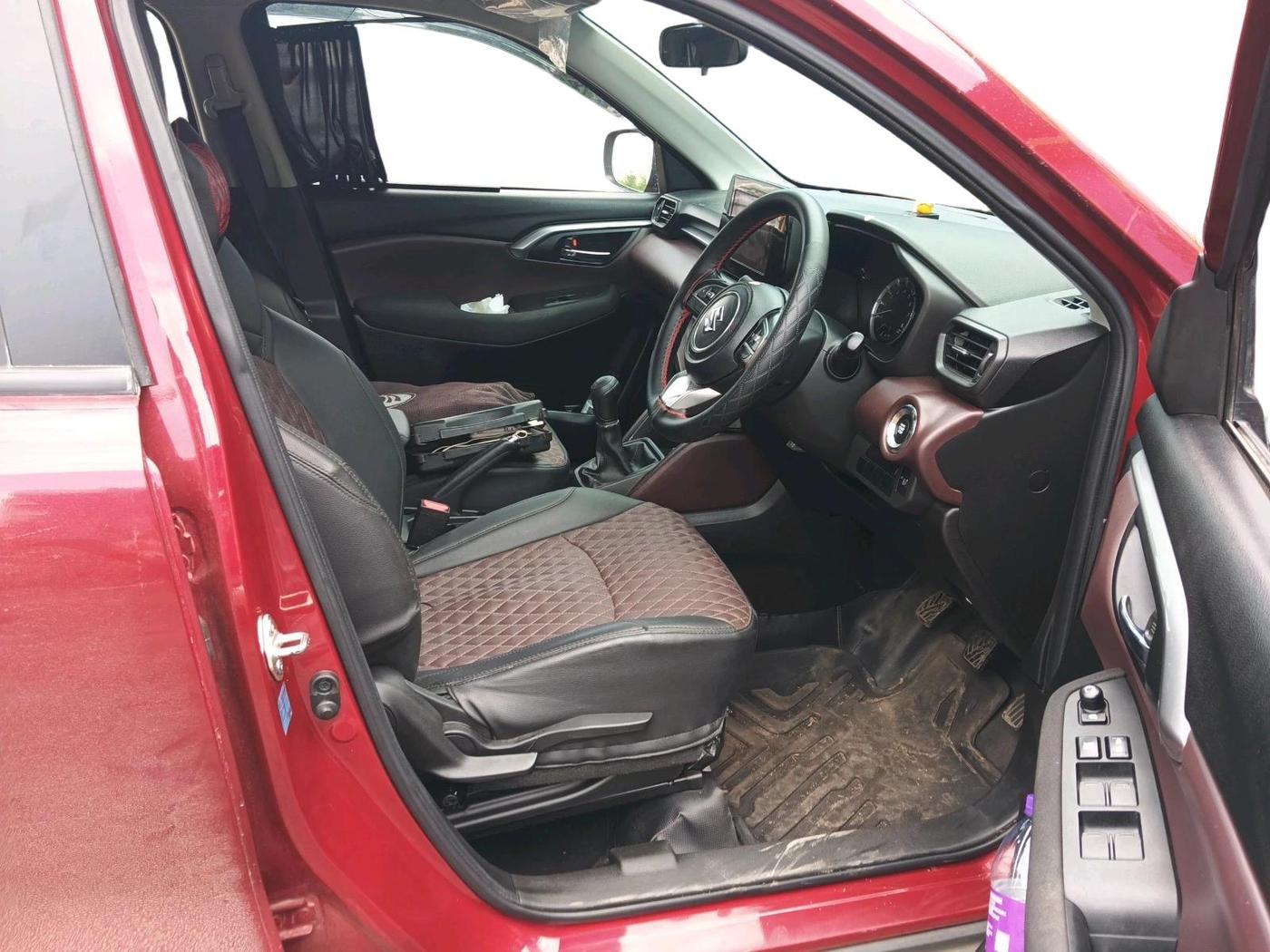 2024 Maruti Grand Vitara DELTA SMART HYBRID, Petrol, Manual, 25,422 km, interior