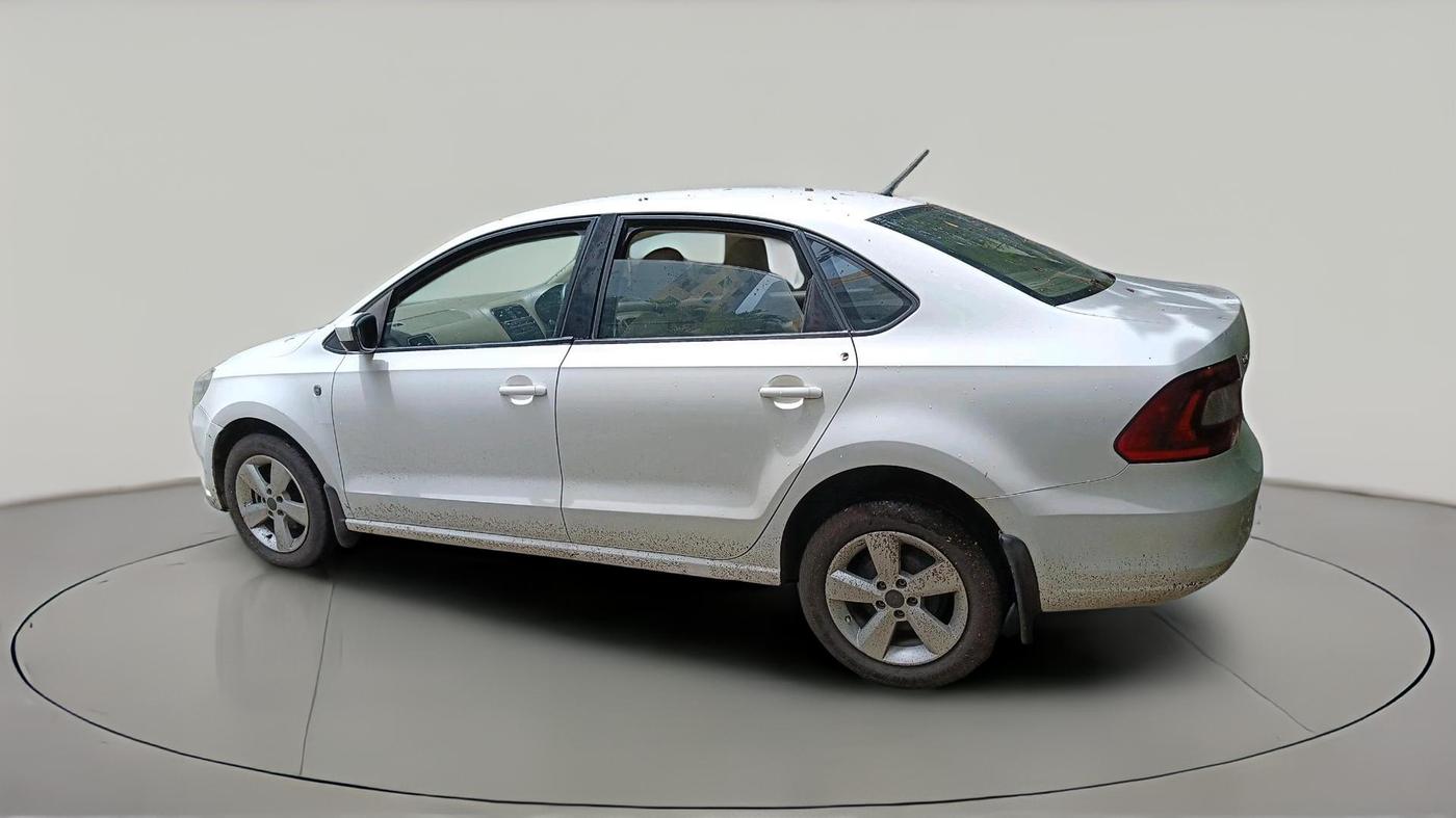 2014 Skoda Rapid 1.5 TDI CR ELEGANCE AT, Diesel, Automatic, 1,09,235 km, exterior