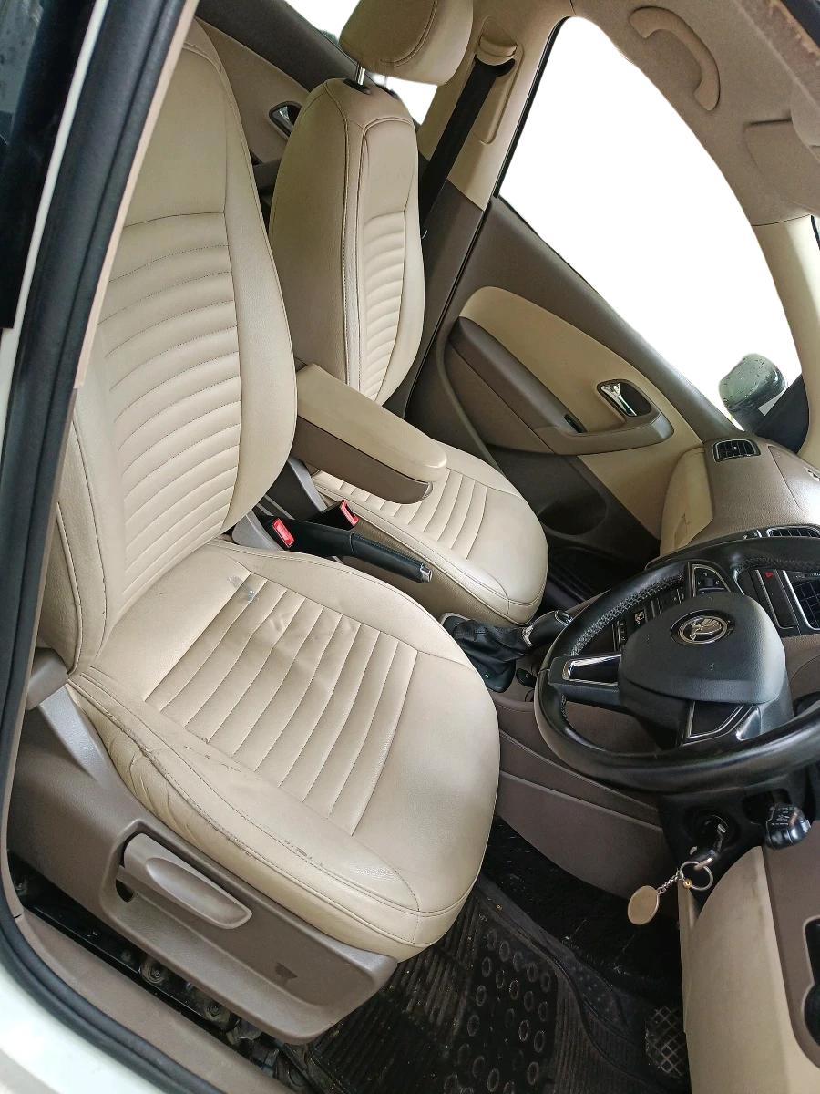 2014 Skoda Rapid 1.5 TDI CR ELEGANCE AT, Diesel, Automatic, 1,09,235 km, interior