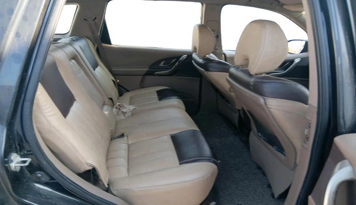 2013 Mahindra XUV500 W6, Diesel, Manual, 92,623 km, interior