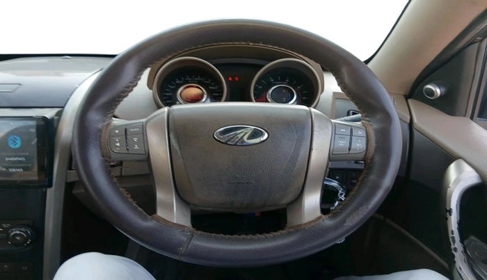 2013 Mahindra XUV500 W6, Diesel, Manual, 92,623 km, interior