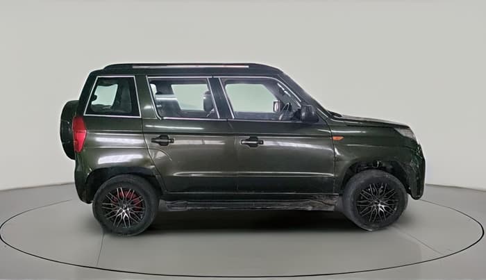 2016 Mahindra TUV300 T8, Diesel, Manual, 2,35,899 km, exterior