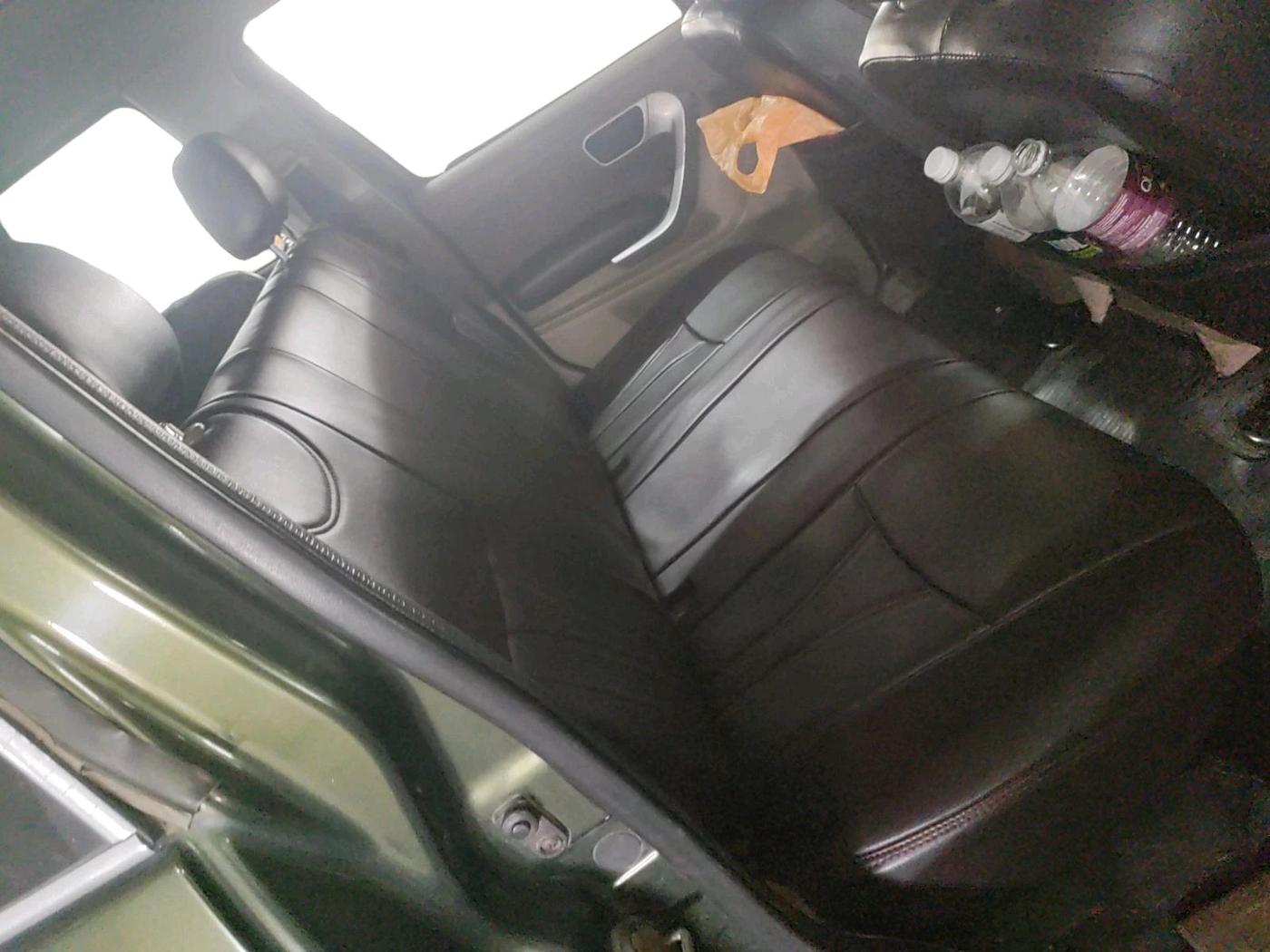 2016 Mahindra TUV300 T8, Diesel, Manual, 2,35,899 km, interior