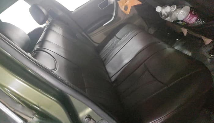 2016 Mahindra TUV300 T8, Diesel, Manual, 2,35,899 km, interior