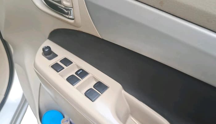 2015 Maruti Ertiga VXI CNG, CNG, Manual, 1,21,998 km, interior