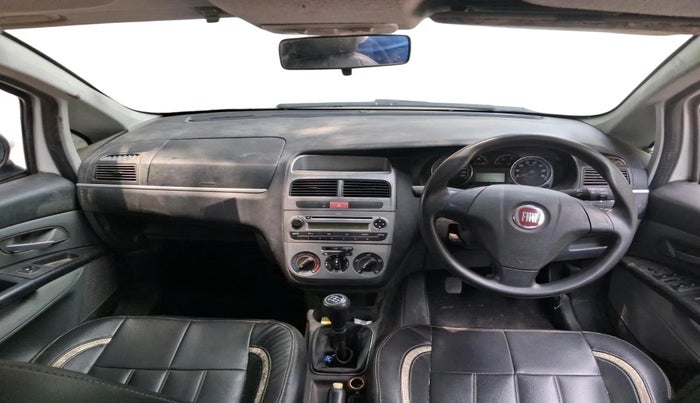 2012 Fiat Grand Punto DYNAMIC 1.3, Diesel, Manual, 1,05,783 km, interior