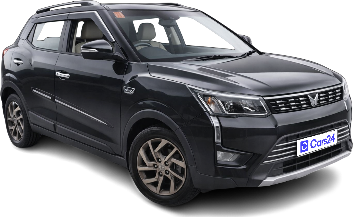 2023 Mahindra XUV300 - SUV - Petrol - Manual - ₹10.82 lakh