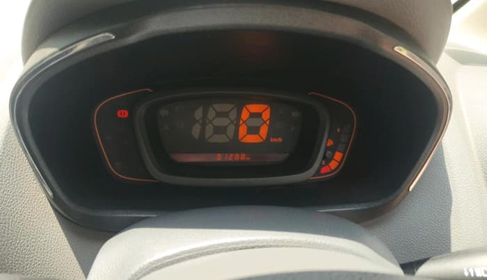 2016 Renault Kwid RXT 0.8 (O), Petrol, Manual, 31,288 km, interior