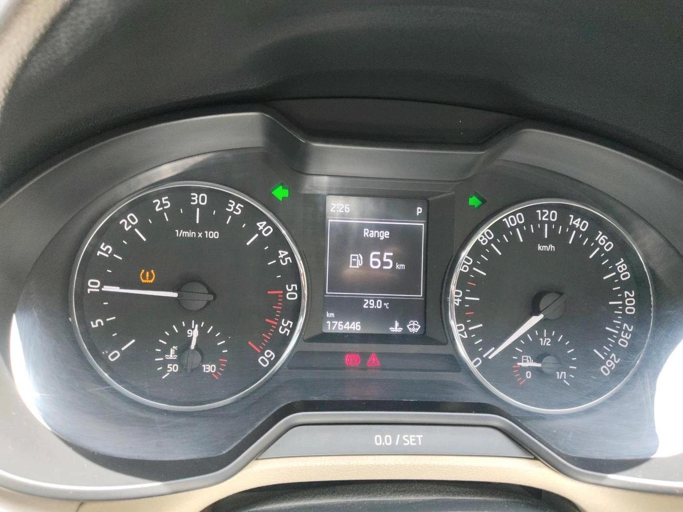 2015 Skoda Octavia ELEGANCE 2.0 TDI AT, Diesel, Automatic, 1,76,646 km, interior