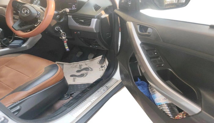 2021 Tata NEXON XM SUNROOF PETROL, Petrol, Manual, 25,555 km, interior