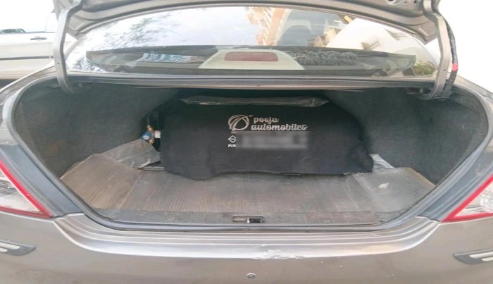 2013 Nissan Sunny XL CVT, CNG, Automatic, 1,28,281 km, exterior