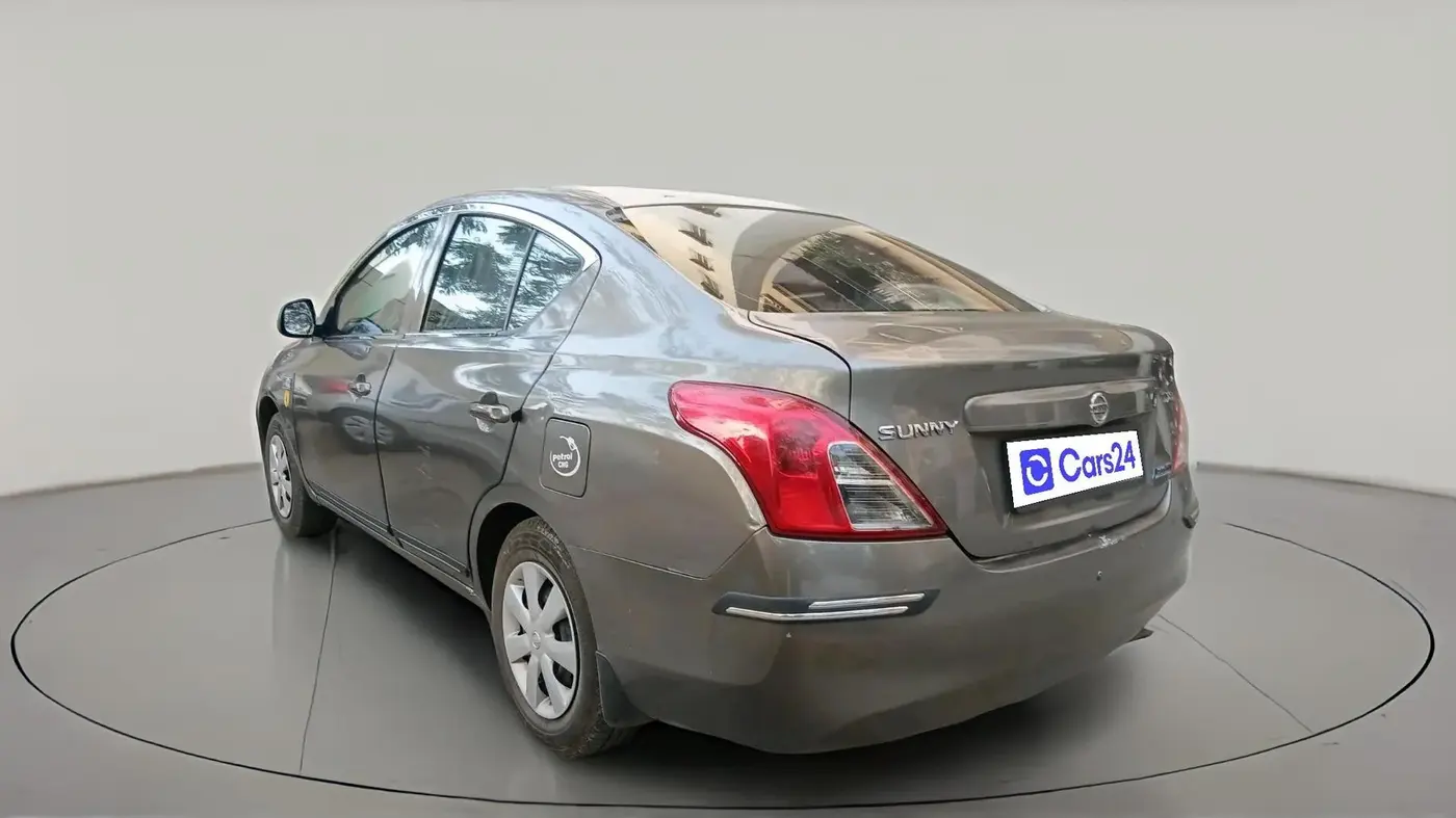 2013 Nissan Sunny XL CVT, CNG, Automatic, 1,28,281 km, exterior
