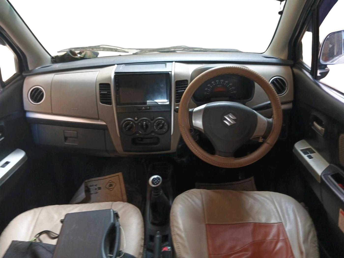 2015 Maruti Wagon R 1.0 LXI CNG, CNG, Manual, 1,09,533 km, interior