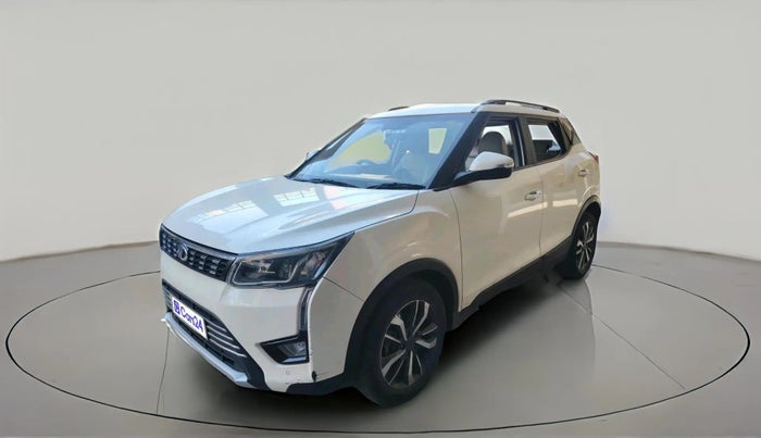 2021 Mahindra XUV300 W8 (O) 1.5 DIESEL, Diesel, Manual, 1,21,097 km, exterior