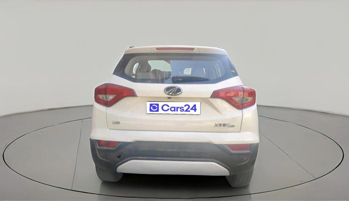 2021 Mahindra XUV300 W8 (O) 1.5 DIESEL, Diesel, Manual, 1,21,097 km, exterior