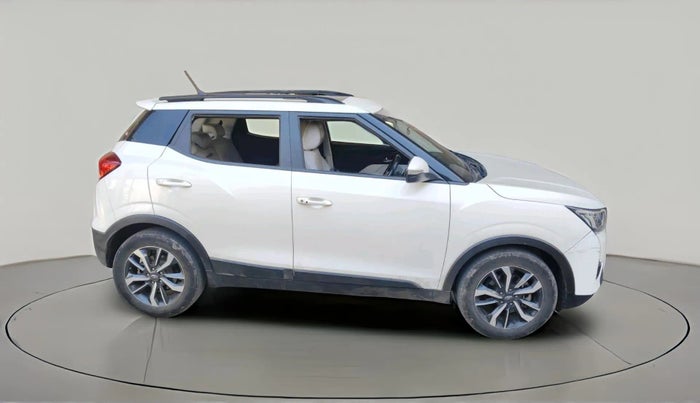 2021 Mahindra XUV300 W8 (O) 1.5 DIESEL, Diesel, Manual, 1,21,097 km, exterior