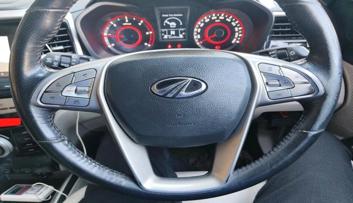 2021 Mahindra XUV300 W8 (O) 1.5 DIESEL, Diesel, Manual, 1,21,097 km, interior