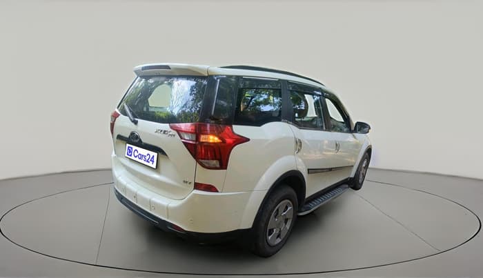 2021 Mahindra XUV500 W7, Diesel, Manual, 98,516 km, exterior